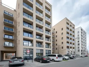 Pronájem obchodního prostoru, Praha - Karlín, U Mlýnského kanálu, 54 m2