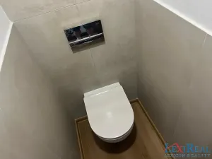 Pronájem rodinného domu, Praha - Vinoř, Dašická, 130 m2