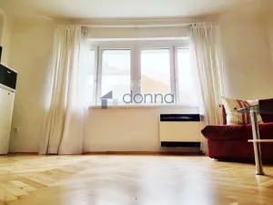 Pronájem bytu 2+kk, Praha, Osadní, 45 m2