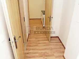 Pronájem bytu 2+kk, Neratovice, 35 m2