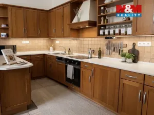 Prodej bytu 4+1, Pardubice - Zelené Předměstí, Hronovická, 140 m2