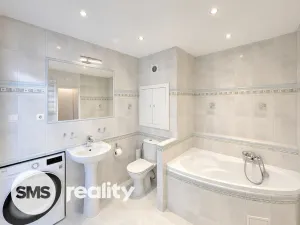 Prodej bytu 3+1, Frýdek-Místek - Frýdek, Novodvorská, 73 m2