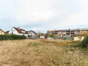 Pronájem komerčního pozemku, Dolní Břežany, Krátká, 585 m2