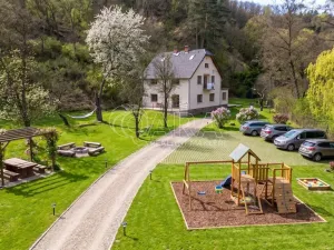 Prodej bytu 4+1, Beroun - Beroun-Hostim, Ke Svatému Jánu, 182 m2