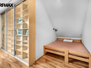 Prodej bytu 4+kk, Strančice, Náměstí Emila Kolbena, 108 m2