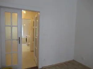 Pronájem bytu 3+1, Praha - Břevnov, Šlikova, 76 m2