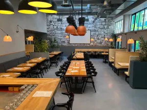 Pronájem kanceláře, Praha, Lihovarská, 368 m2