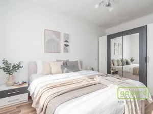 Prodej bytu 2+1, Praha, 28. pluku, 58 m2