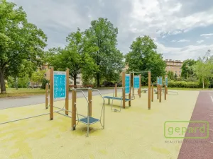 Prodej bytu 2+1, Praha, 28. pluku, 58 m2