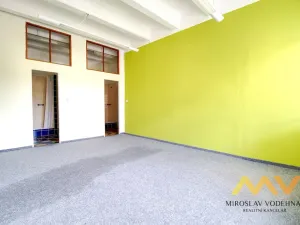Pronájem kanceláře, Hradec Králové, Škroupova, 62 m2