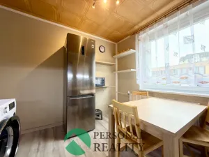 Prodej bytu 3+1, Jirkov, Mládežnická, 68 m2