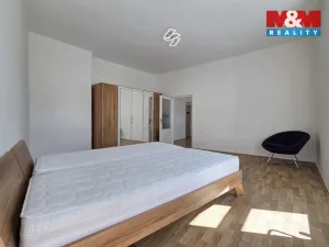 Pronájem bytu 3+1, Karlovy Vary, I. P. Pavlova, 80 m2