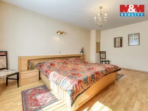 Prodej rodinného domu, Plzeň, Do Luk, 260 m2