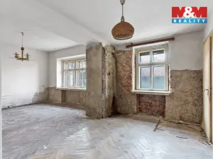 Prodej bytu 2+1, Hejnice, 72 m2