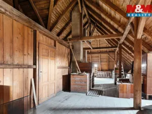 Prodej bytu 2+1, Hejnice, 72 m2