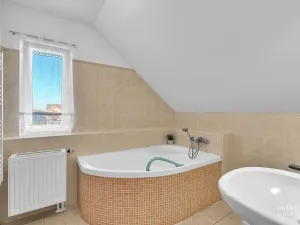 Prodej rodinného domu, Hradec Králové, 109 m2