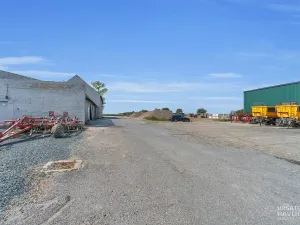 Prodej komerčního pozemku, Jasenná, 22131 m2