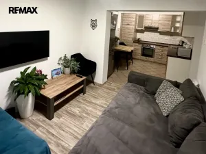 Pronájem bytu 3+kk, Jindřichův Hradec - Jindřichův Hradec II, Sládkova, 63 m2