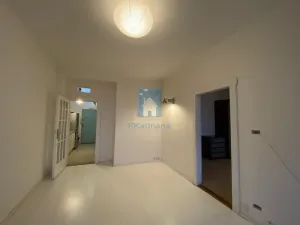 Pronájem bytu 2+kk, Praha, Prouzova, 52 m2