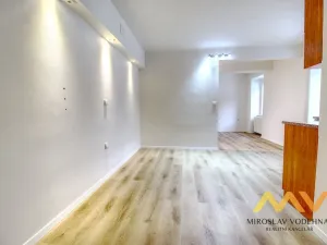 Pronájem bytu 2+kk, Hradec Králové, Střelecká, 38 m2