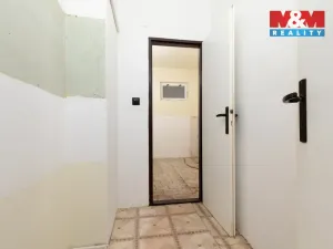 Prodej atypického bytu, Krnov - Pod Bezručovým vrchem, Bezručova, 73 m2