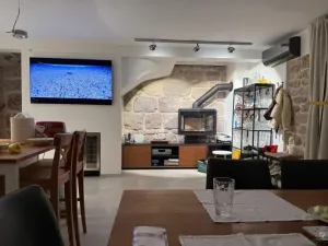 Prodej vícegeneračního domu, Prvić Šepurine, 1200 m2