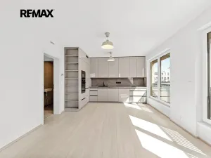 Pronájem bytu 3+kk, Praha - Hloubětín, Poděbradská, 77 m2