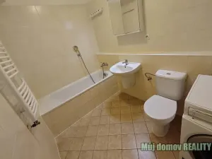 Pronájem bytu 2+kk, Praha - Vysočany, 52 m2