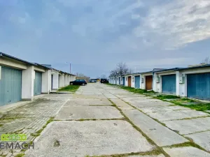 Prodej garáže, Staré Město, Kopánky, 18 m2
