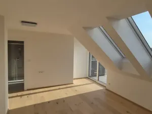 Pronájem rodinného domu, Mikulov, Jüttnerova, 128 m2