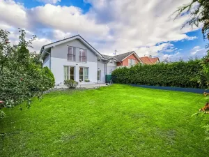 Prodej vily, Bašť, Kostelecká, 145 m2