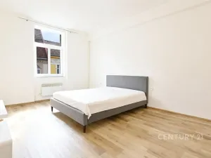 Prodej bytu 2+1, Trmice, Fügnerova, 43 m2