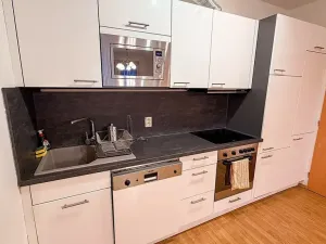 Pronájem bytu 2+kk, Praha - Vysočany, Podkovářská, 46 m2