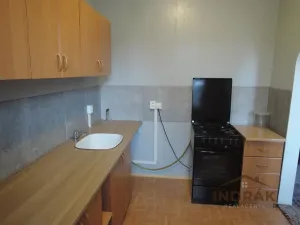 Pronájem bytu 2+1, Kopřivnice, Pod Zahradami, 44 m2