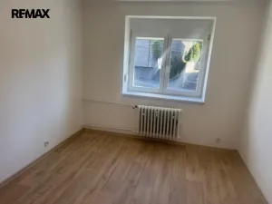Pronájem bytu 2+1, Zlín, Štefánikova, 54 m2