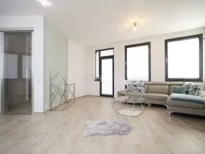 Pronájem bytu 2+kk, Praha - Libeň, Andrštova, 40 m2