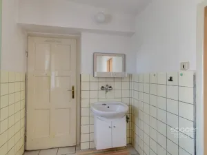 Pronájem komerční nemovitosti, Praha - Horní Počernice, Dobšická, 150 m2