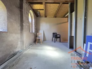 Prodej rodinného domu, Meziměstí - Starostín, 390 m2