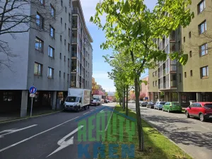 Prodej bytu 3+1, Praha - Troja, Velká skála, 97 m2