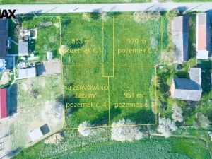 Prodej pozemku pro bydlení, Mžany, 863 m2