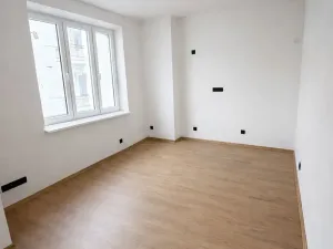 Prodej bytu 1+kk, Plzeň, Pařížská, 23 m2