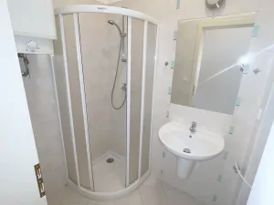 Pronájem bytu 1+kk, Praha - Nusle, Nuselská, 26 m2