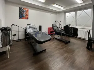 Pronájem kanceláře, Praha, Šrobárova, 139 m2