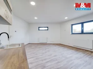 Pronájem bytu 1+kk, Nýřany, Benešova třída, 34 m2