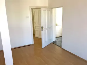 Prodej komerční nemovitosti, Třebíč - Jejkov, Smila Osovského, 250 m2