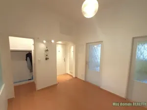 Pronájem bytu 4+kk, Praha - Žižkov, Biskupcova, 96 m2