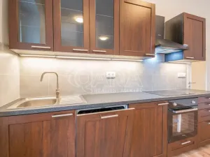 Pronájem bytu 4+kk, Dřevohryzy, 93 m2