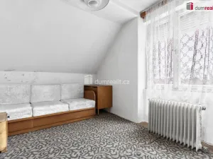 Prodej rodinného domu, Plesná, 923 m2