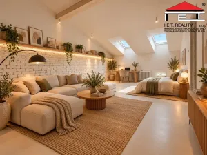 Prodej apartmánu, Frýdek-Místek, Zámecké nám., 405 m2