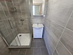 Pronájem bytu 2+1, Praha, Dolnojirčanská, 61 m2